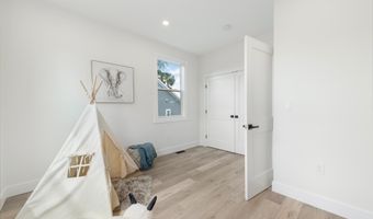 4911 BAYARD Blvd, Bethesda, MD 20816