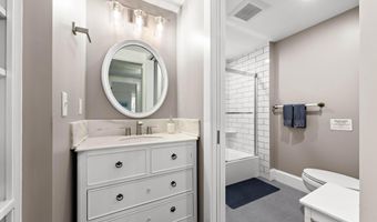 123 CORAL St, Beach Haven, NJ 08008