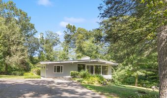 74 Woods Rd, Bethany, CT 06524