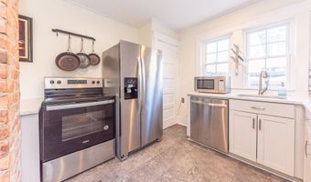 210 W Kingsley St, Ann Arbor, MI 48103