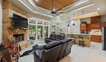 140 Wood Valley Dr, Adkins, TX 78101