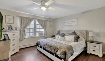 126 9th St, Belford, NJ 07718