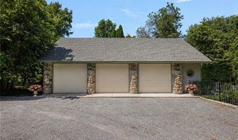 360 RUMSTICK Rd, Barrington, RI 02806