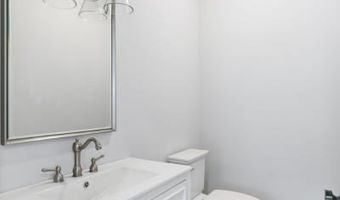 54 E Washington Ave, Atlantic Highlands, NJ 07716