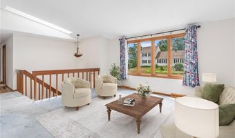 29 Teakwood Dr W, Coventry, RI 02816