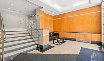 1730 ARLINGTON Blvd 4, Arlington, VA 22209