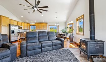 418 May Ln, Belgrade, MT 59714