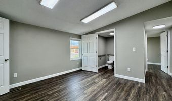 4 Green St, Athens, TN 37303