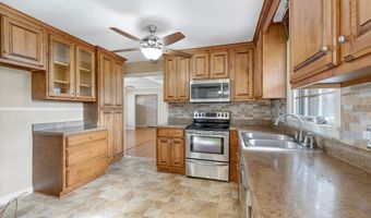 409 Peach Ave, Albertville, AL 35950