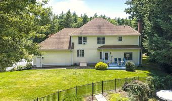 4 Monticello Dr, Amherst, NH 03031