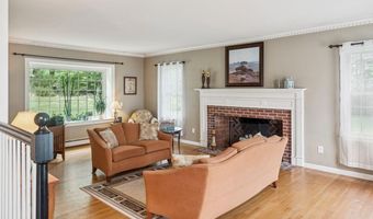 1 Brimstone Hill Rd, Amherst, NH 03031