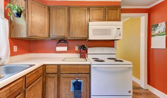 36 Victor St, Albany, NY 12208
