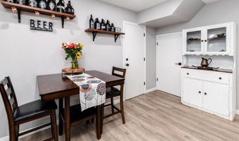 435 W Hawthorne St, Fallbrook, CA 92028