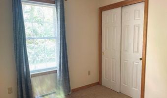 9 Crate Ln, Canaan, NH 03741