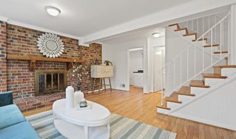 3808 WINTERSET Dr, Annandale, VA 22003