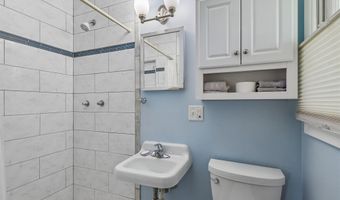 416 N 11th Street Pl, Adel, IA 50003