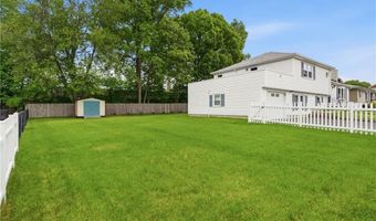 35 Superior View Blvd, North Providence, RI 02911