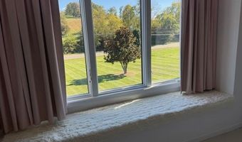 22402 Green Spring Rd, Abingdon, VA 24211