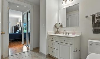 5 PARK Pl 217, Annapolis, MD 21401