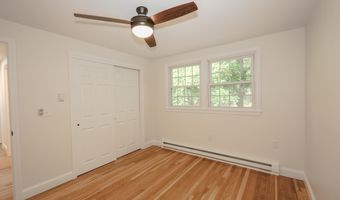 9 Northfield Rd, Amherst, NH 03031