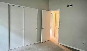 717 Ridgeside Dr L, Ballwin, MO 63021