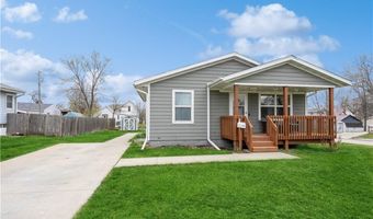 514 W Montgomery St, Knoxville, IA 50138