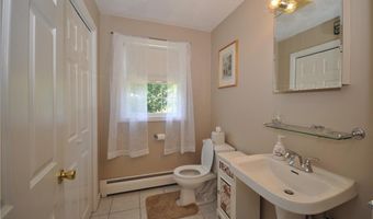 83 Rolling Hill Dr, Exeter, RI 02822