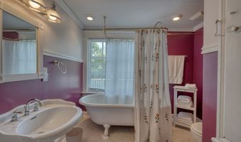 1194 Main St, Andrews, NC 28901