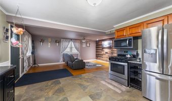 122 S Edgehill Ave, Austintown, OH 44515