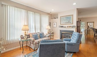 8 Whitecaps Ter, Barnegat, NJ 08005