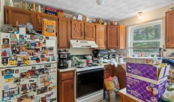 11 Sandy Ln, Burrillville, RI 02830