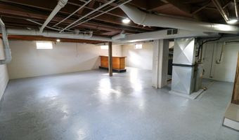 8264 E Schnellville Rd, Birdseye, IN 47513