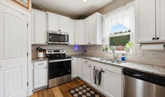 43 Star Valley Dr, Angier, NC 27501