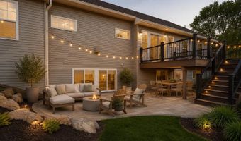 5730 Summerset Woods Dr, Alto, MI 49302