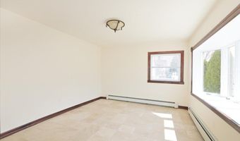 9 Cabot Rd W, Massapequa, NY 11758