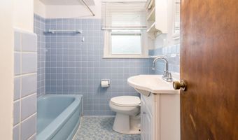 1420 Hatcher Cres, Ann Arbor, MI 48103