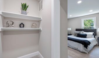 4914 22ND St N, Arlington, VA 22207