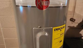 1703 E Mcgregor St, Algona, IA 50511