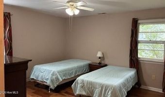 17 Moore St, Andrews, NC 28901