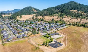 2002 S 60TH St, Springfield, OR 97478