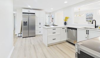 5 W Estate St, Anderson, IN 46013