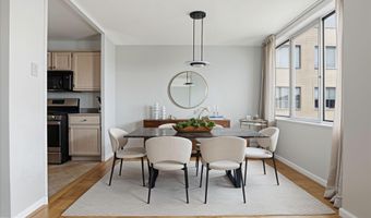 6641 WAKEFIELD Dr 703, Alexandria, VA 22307