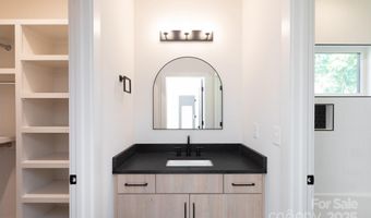 4321 Raney Way, Charlotte, NC 28205