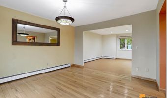 6411 Ridge Tree Cir, Anchorage, AK 99507