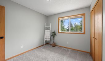 10607 56th St NE, Albertville, MN 55301
