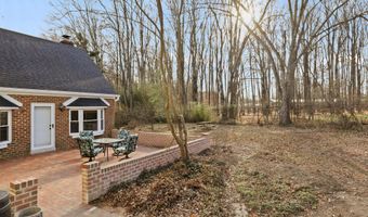 5512 DUNSMORE Rd, Alexandria, VA 22315