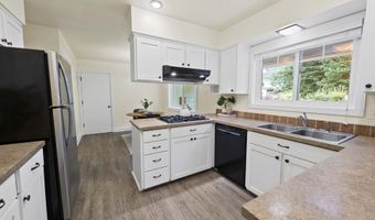 4650 CEDAR St, Astoria, OR 97103