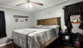 178 FRONT St, Bethel Springs, TN 38315