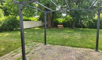 827 Limecrest Rd, Andover, NJ 07860