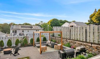 37 Hillcrest Ave, Beverly, MA 01915